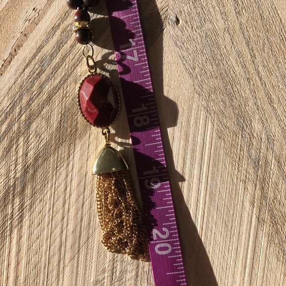 Red Stone Mala with Gold Tassel - Picture 4 of 6